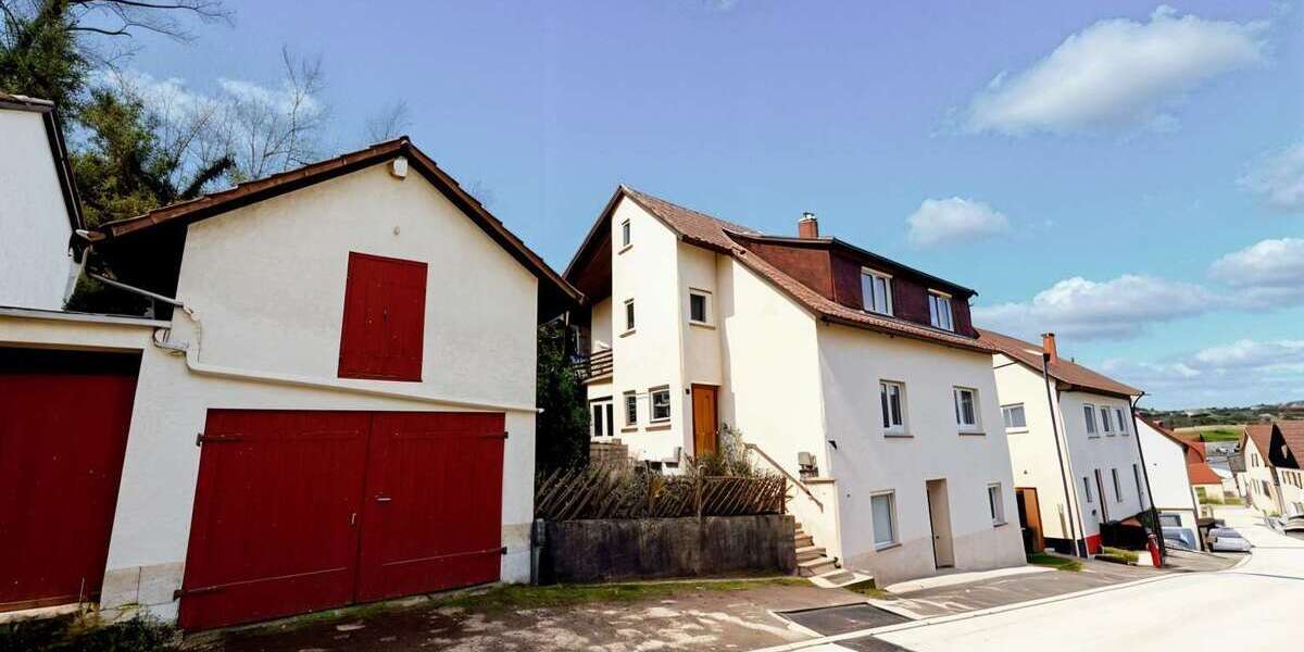 Einfamilienhaus Sachsenheim - 6 Zimmer, 140 m&sup2;, 369.000&euro; | Angebot:24769961