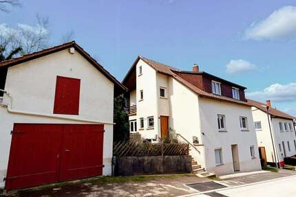 Haus Sachsenheim - 6 Zimmer, 140 m&sup2;, 369.000&euro; | Angebot:24769961