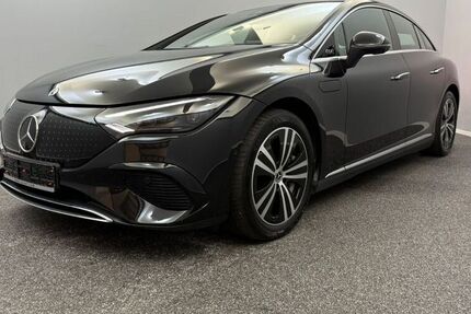 Mercedes EQE