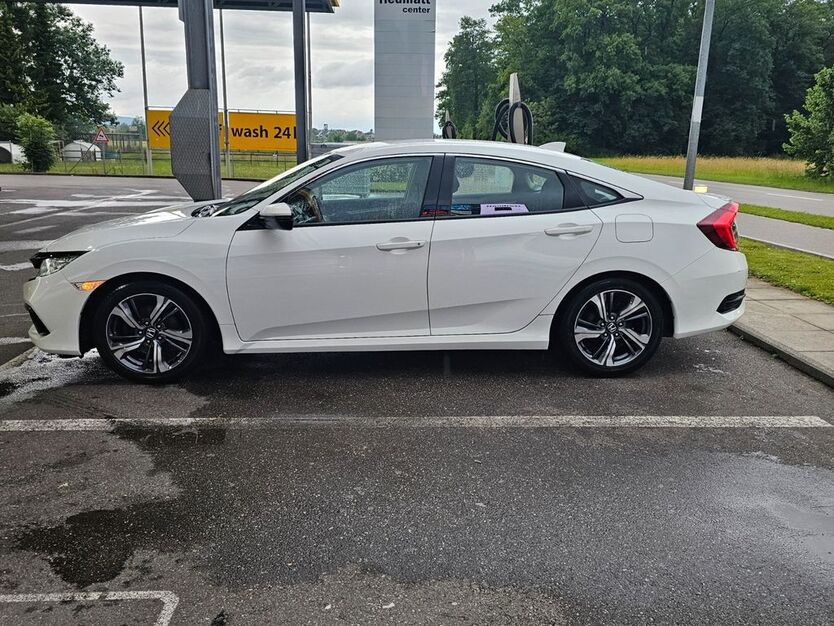 Honda Civic 118.500 km 18.500 € Stuttgart 70188