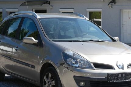 Renault Clio 146.715 km 2.990 € ALTENSTEIG 72213