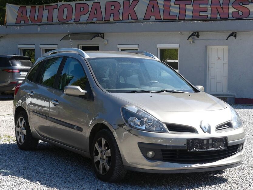 Renault Clio 146.715 km 2.990 € ALTENSTEIG 72213