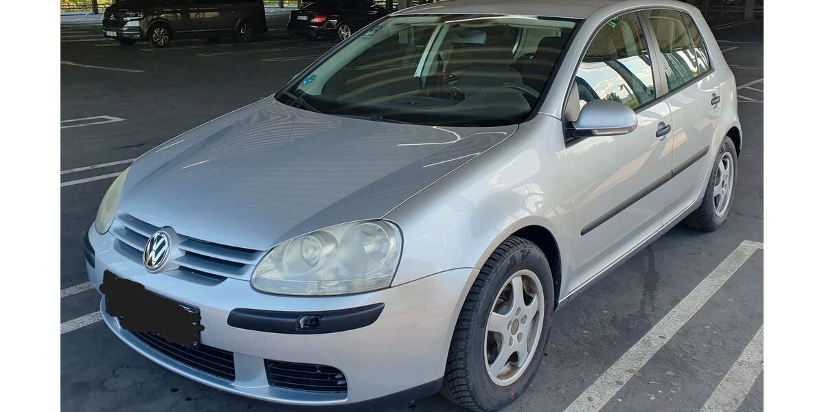 VW Golf 111.000 km 2.990 &euro; Stuttgart 70376