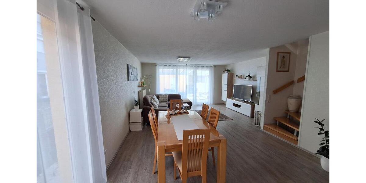 Reihenhaus Niefern-Öschelbronn Öschelbronn - 4.5 Zimmer, 127 m&sup2;, 549.000&euro; | Angebot:26085972