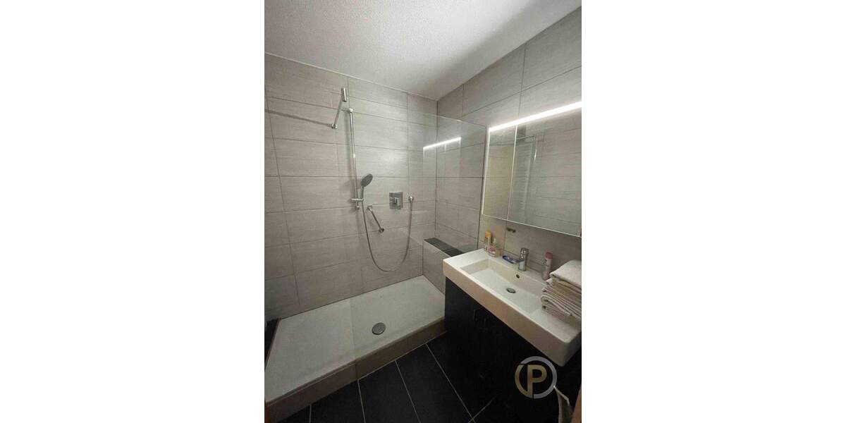 Etagenwohnung Esslingen am Neckar Oberesslingen - 4 Zimmer, 103 m&sup2;, 325.000&euro; | Angebot:25676375