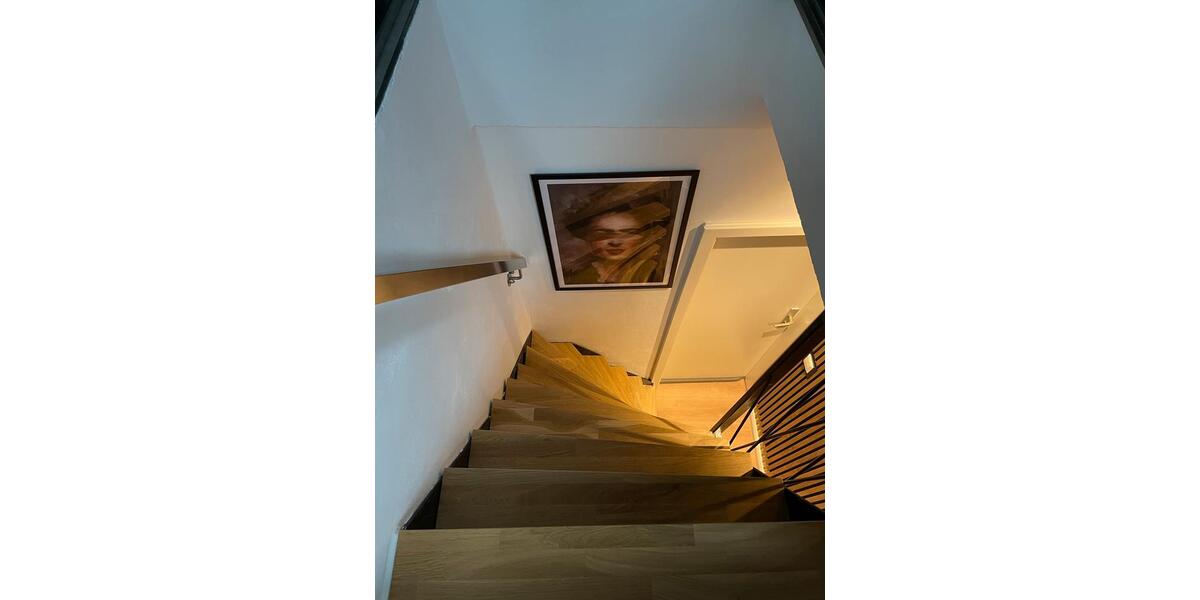 Dachgeschoßwohnung Esslingen am Neckar Oberesslingen - 2 Zimmer, 45 m&sup2;, 850&euro; | Angebot:25982365