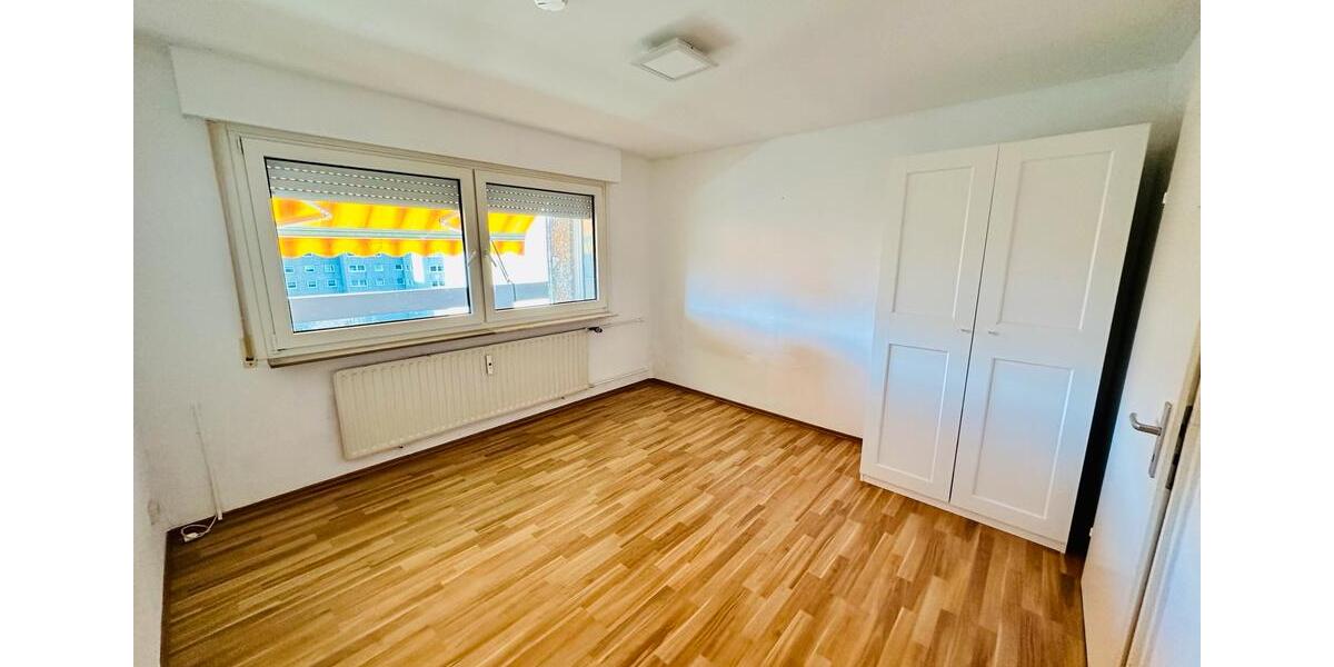Etagenwohnung Stuttgart Botnang - 3.5 Zimmer, 82 m&sup2;, 1.150&euro; | Angebot:24694297