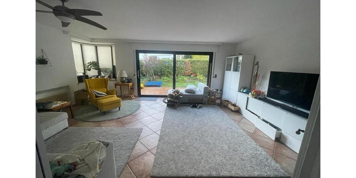 Doppelhaushälfte Gerlingen - 4.5 Zimmer, 160 m&sup2;, 2.250&euro; | Angebot:24708327