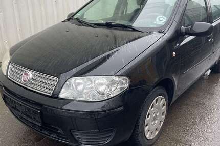 Fiat Punto 84.000 km 1.990 &euro; Böblingen 71034