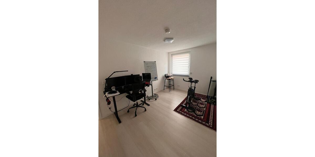 Erdgeschoßwohnung Ditzingen - 3 Zimmer, 80 m&sup2;, 1.100&euro; | Angebot:24814673