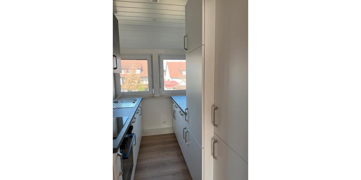 Dachgeschoßwohnung Gäufelden - 2 Zimmer, 65 m&sup2;, 1.080&euro; | Angebot:25400819