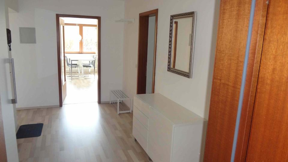 Erdgeschoßwohnung Stuttgart Vaihingen - 3 Zimmer, 85 m&sup2;, 1.750&euro; | Angebot:26701177