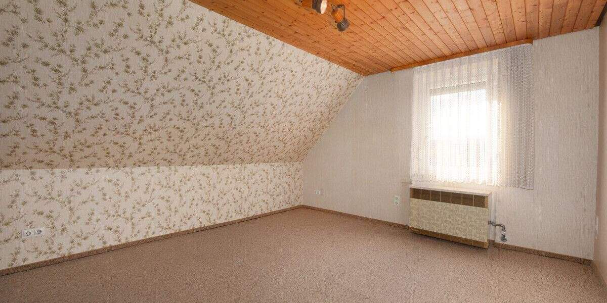 Mehrfamilienhaus, Wohnhaus Mühlacker - 9 Zimmer, 189 m&sup2;, 540.000&euro; | Angebot:24860329