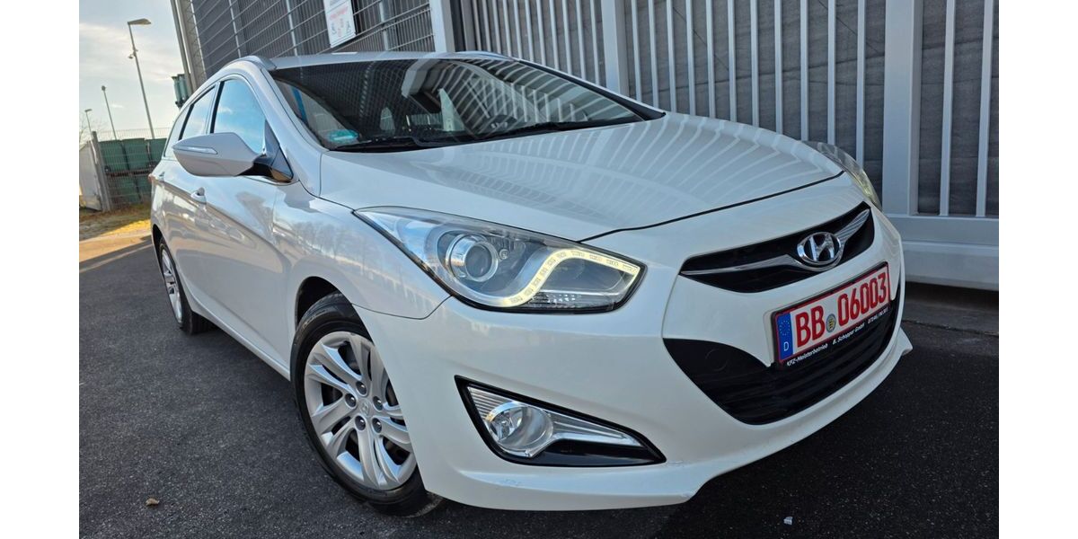 Hyundai i40 133.000 km 7.200 &euro; Holzgerlingen 71088