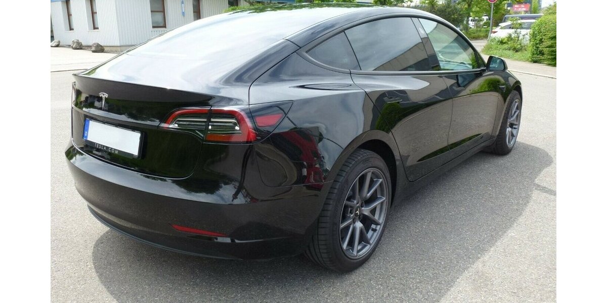 Tesla Model 3 SR+ RWD 60 kWH neuwertig * Mwst. ausweisba 11.300 km 34.900 &euro; Nürtingen 72622