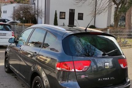 Seat Altea 171.000 km 2.500 &euro; Ludwigsburg 71636