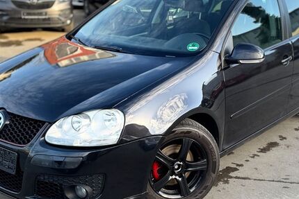 VW Golf 180.000 km 2.550 &euro; Metzingen 72555