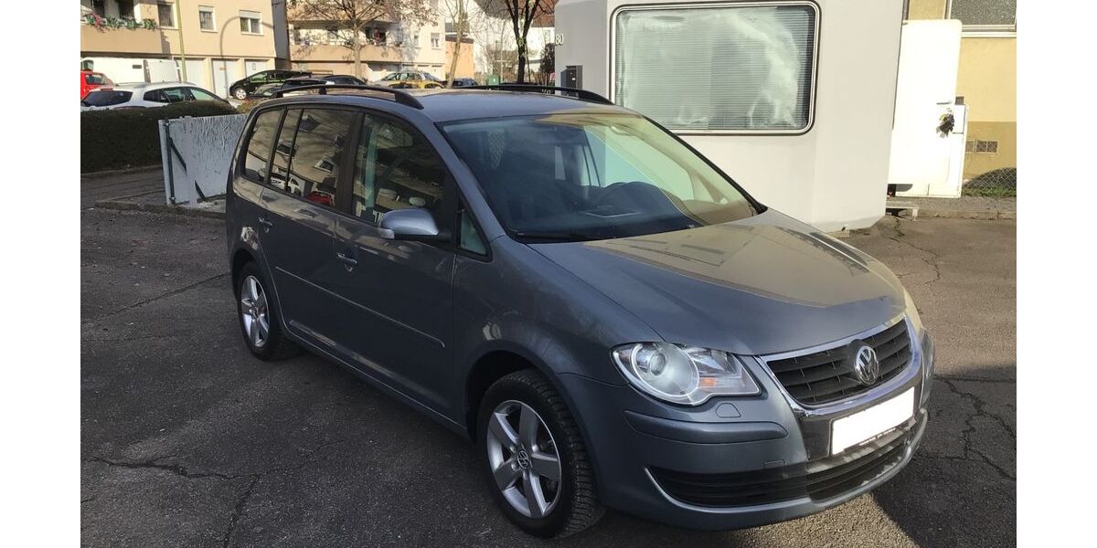 VW Touran 138.000 km 6.850 &euro; Remseck am Neckar 71686