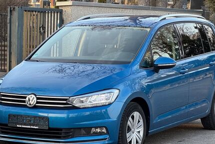 VW Touran 94.335 km 18.900 &euro; Stuttgart 70374