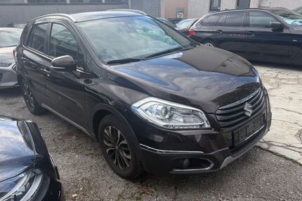 Suzuki SX4 126.000 km 8.499 &euro; Sindelfingen 71065