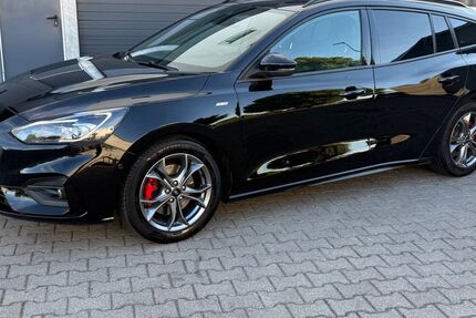 Ford Focus 82.500 km 15.990 &euro; Kirchentellinsfurt 72138