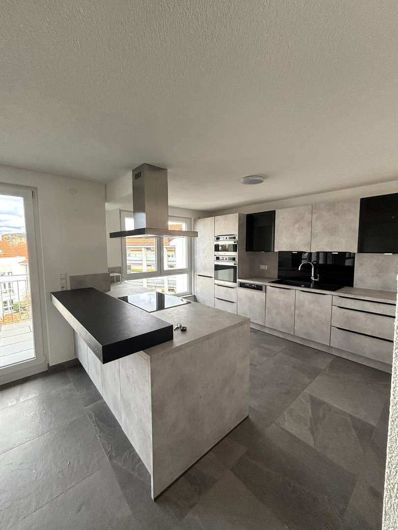 Wohnung zum Mieten in Sindelfingen 2.750 € 200 m² 5 zimmer