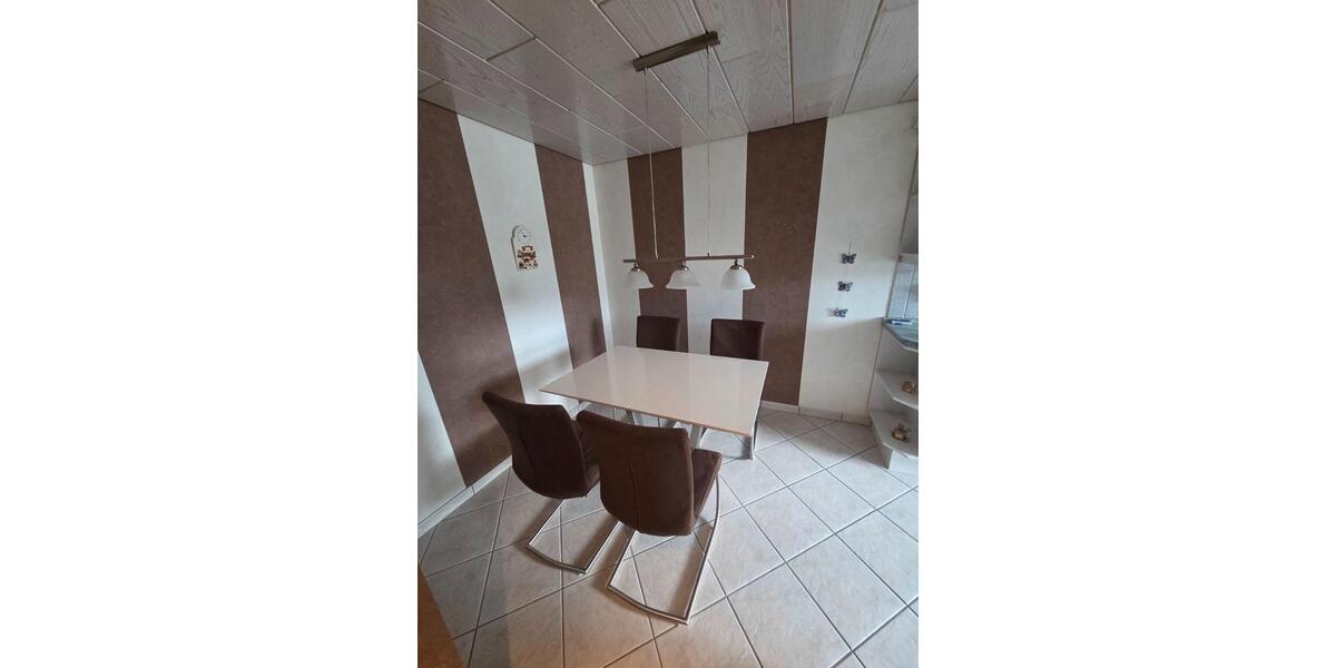 Etagenwohnung Böblingen - 3.5 Zimmer, 85 m&sup2;, 325.000&euro; | Angebot:26640422
