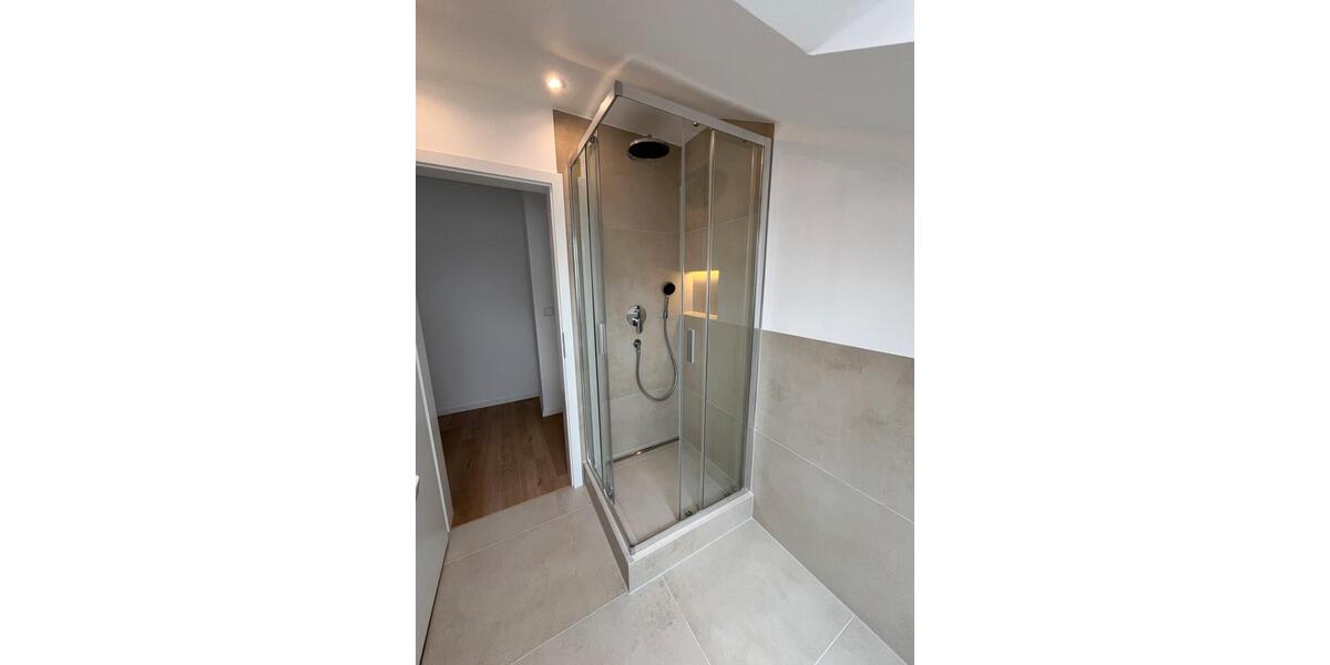 Dachgeschoßwohnung Kornwestheim - 3 Zimmer, 55 m&sup2;, 1.100&euro; | Angebot:27591475