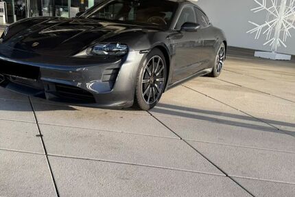 Porsche Taycan 29.500 km 89.900 &euro; Stuttgart 70193