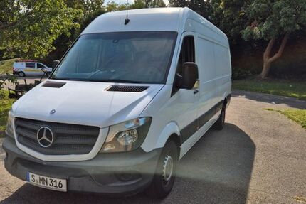 Mercedes-Benz Sprinter 226.000 km 15.900 &euro; Stuttgart 70374