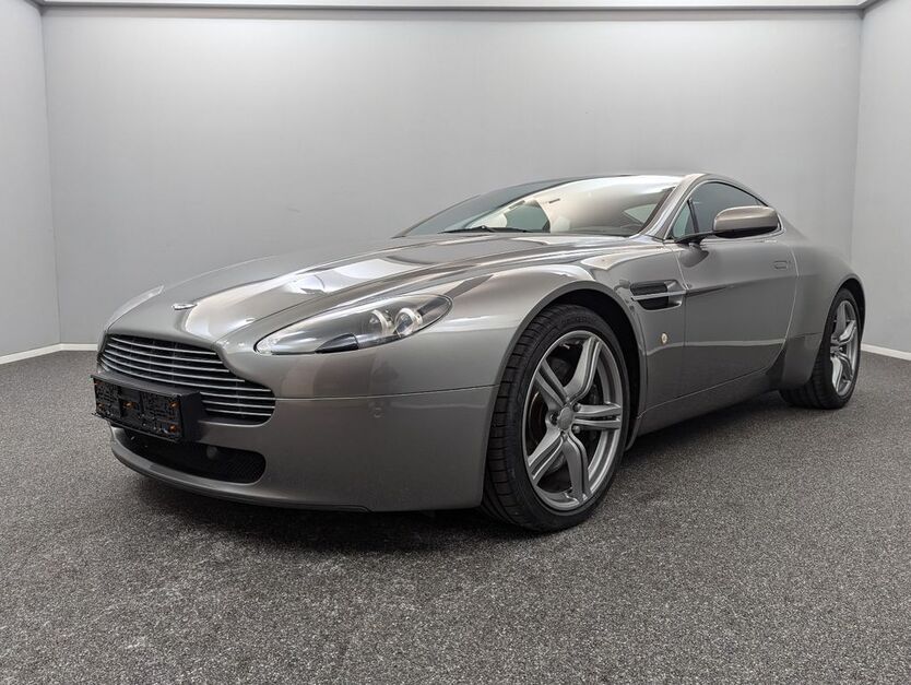 Aston Martin V8 Vantage 93.000 km 43.999 € Reutlingen / Mittelstadt 72766