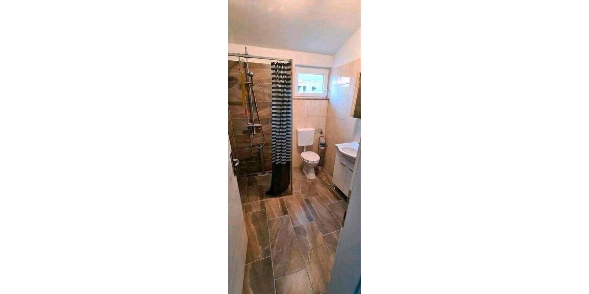Einfamilienhaus Althengstett - 7 Zimmer, 220 m&sup2;, 420.000&euro; | Angebot:26835611