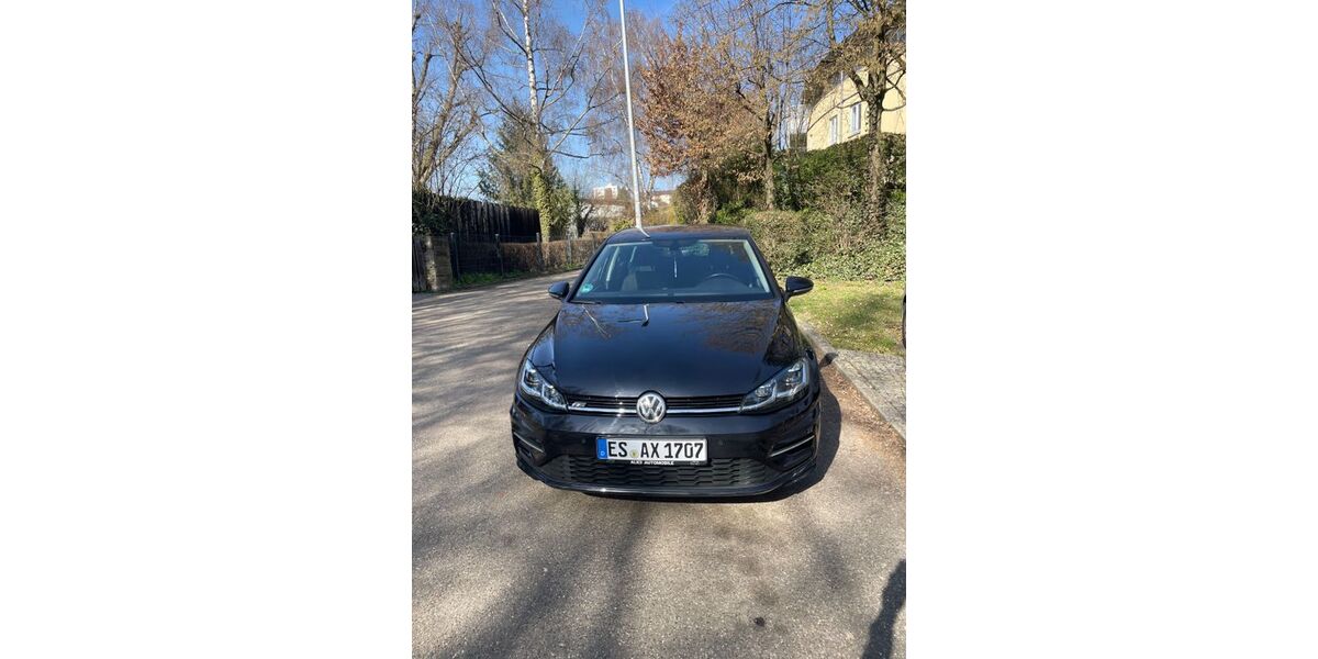 VW Golf 142.100 km 13.000 &euro; Esslingen 73728