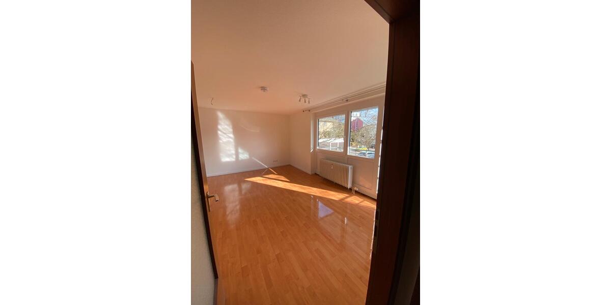 Etagenwohnung Tübingen Lustnau - 1 Zimmer, 34 m&sup2;, 750&euro; | Angebot:24841690