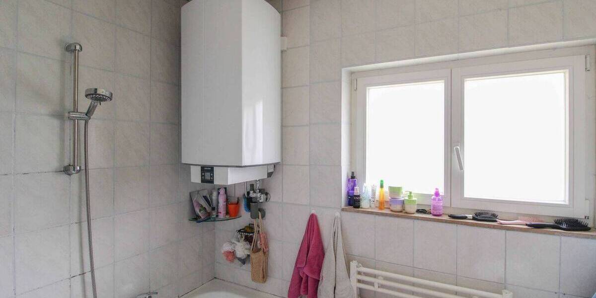 Einfamilienhaus Calw - 7 Zimmer, 329.000&euro; | Angebot:25985072