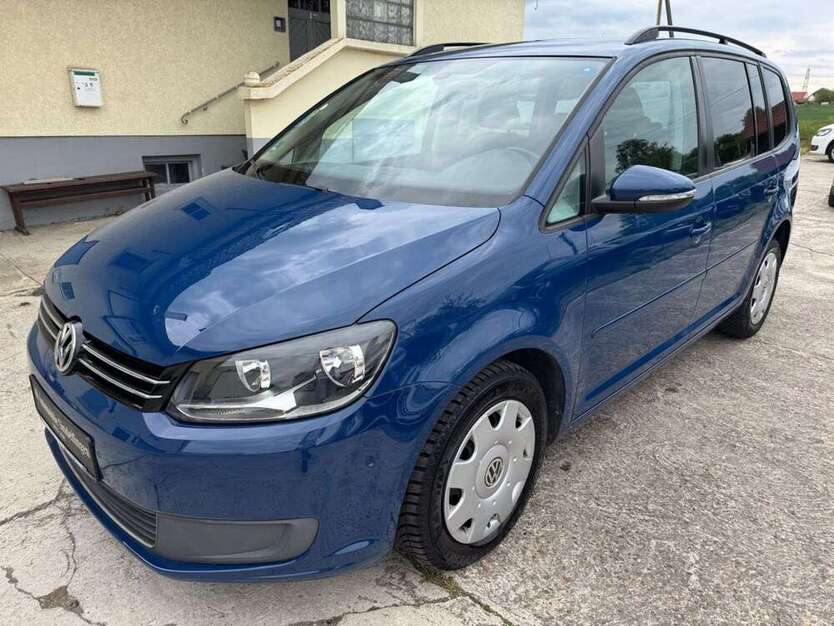 VW Touran 130.000 km 9.250 € Sindelfingen/Stuttgart 71069