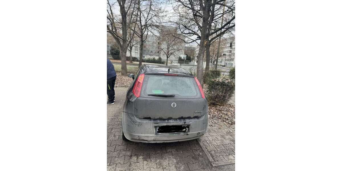 Fiat Punto 272.000 km 650 &euro; stuttgart 70176