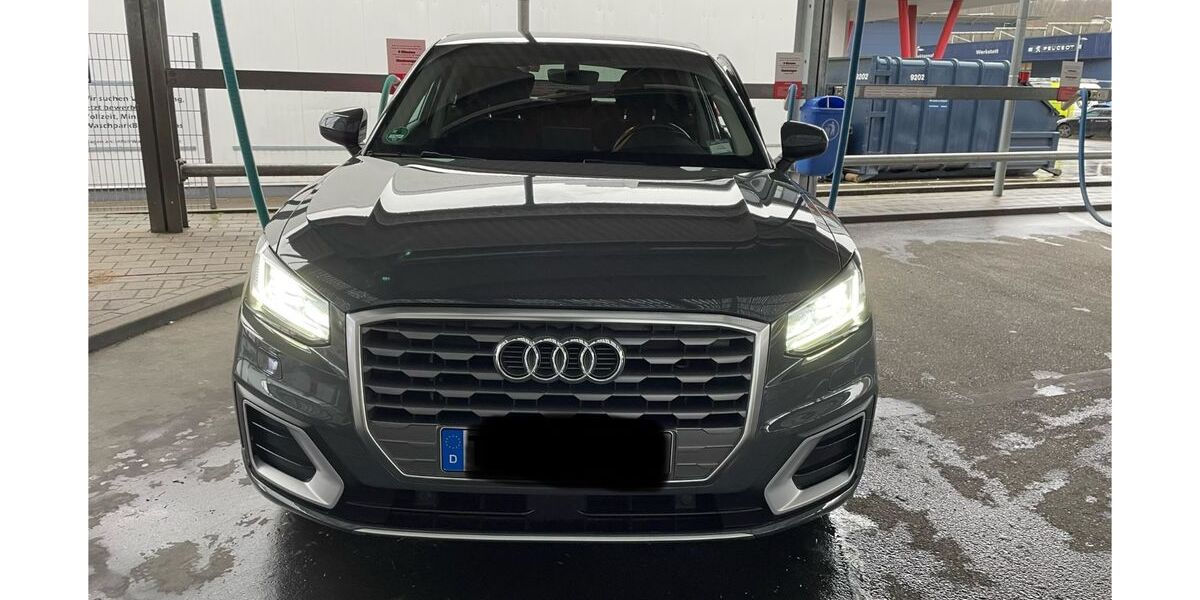 Audi Q2 80.000 km 15.499 &euro; Tübingen 72072