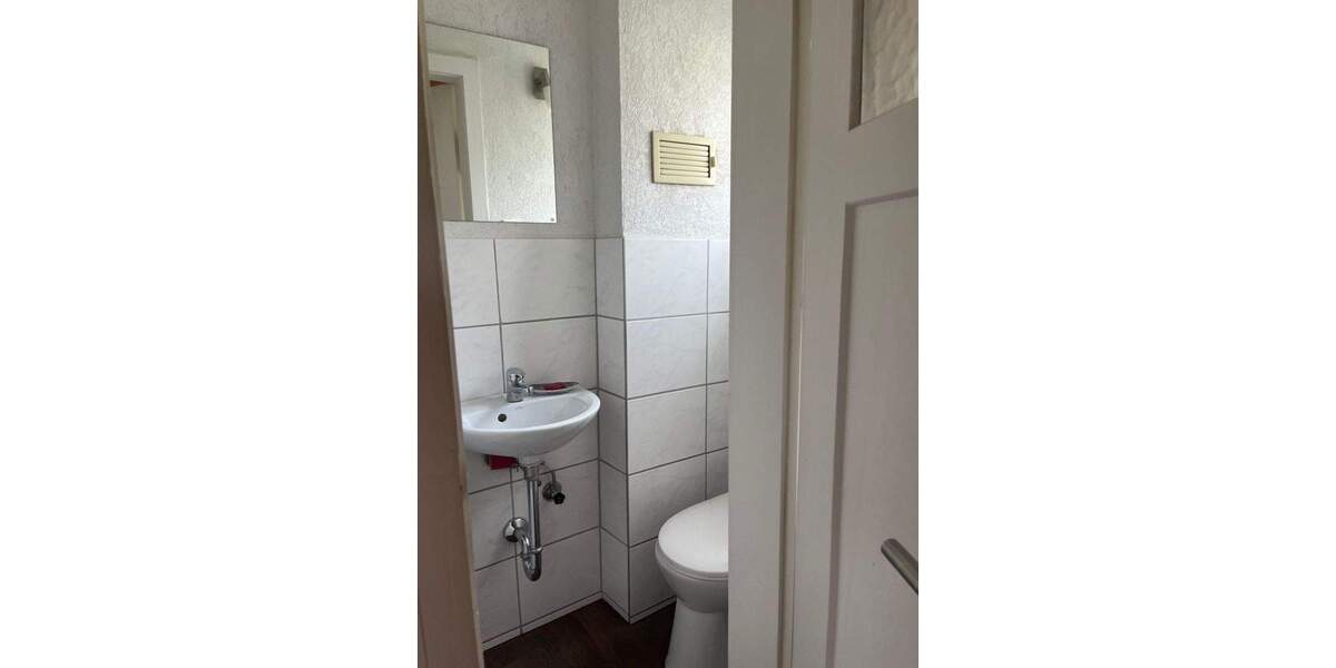 Einfamilienhaus Nürtingen Zizishausen - 7 Zimmer, 104 m&sup2;, 555.000&euro; | Angebot:26345634