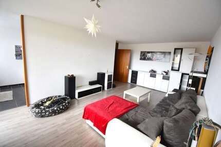 Wohnung zum Kaufen in Sindelfingen 268.000 € 82.43 m² 3.5 zimmer