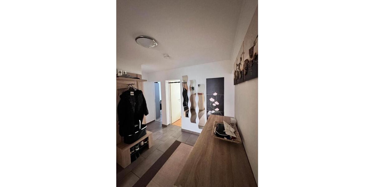 Erdgeschoßwohnung Metzingen - 4 Zimmer, 79 m&sup2;, 300.000&euro; | Angebot:24302643