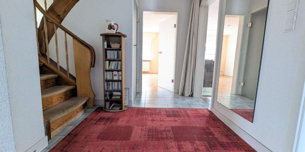 Einfamilienhaus Niefern-Öschelbronn Niefern - 7 Zimmer, 190 m&sup2;, 550.000&euro; | Angebot:25738400