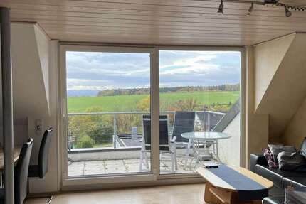 Haus zum Kaufen in Herrenberg 529.000 € 220 m² 7 zimmer