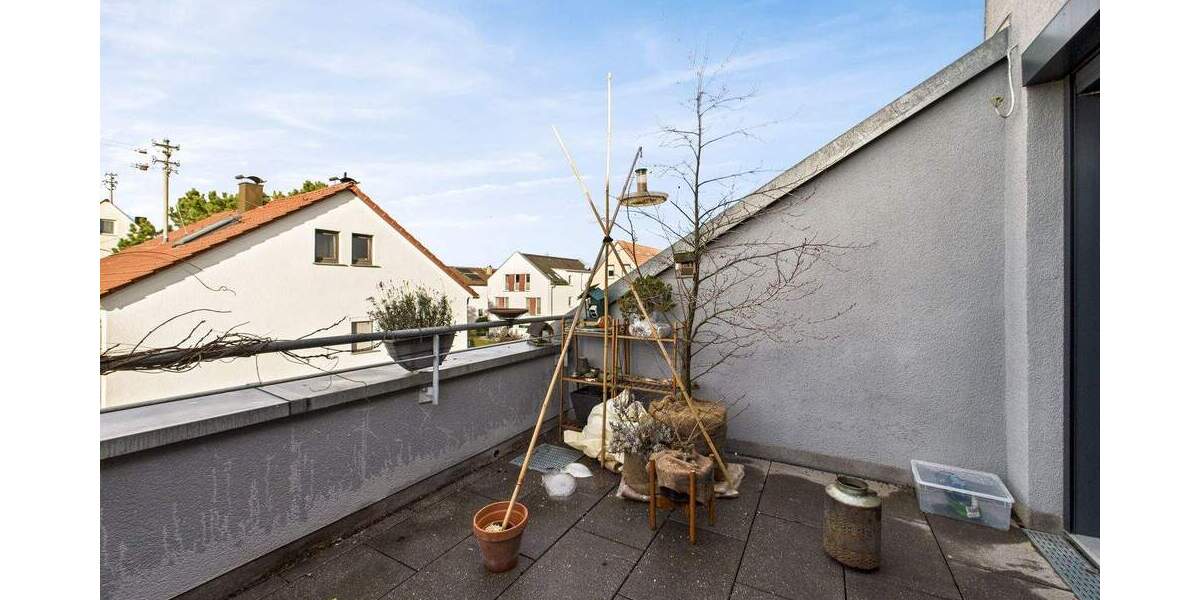 Etagenwohnung Kornwestheim - 4 Zimmer, 94 m&sup2;, 1.880&euro; | Angebot:24667990