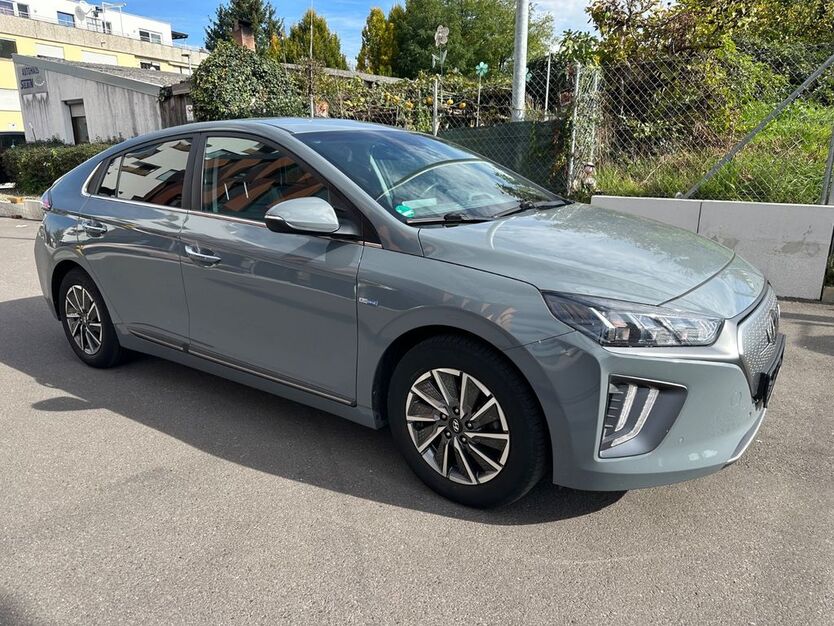 Hyundai IONIQ 102.000 km 14.999 € Ditzingen 71254