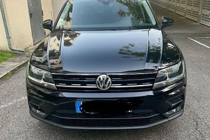 VW Tiguan 85.500 km 22.900 € Sindelfingen 71067