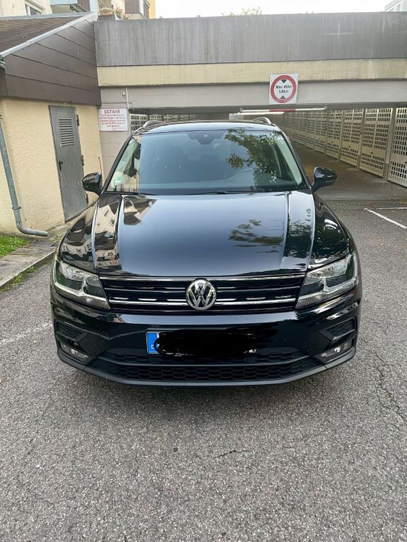 VW Tiguan 85.500 km 22.900 € Sindelfingen 71067