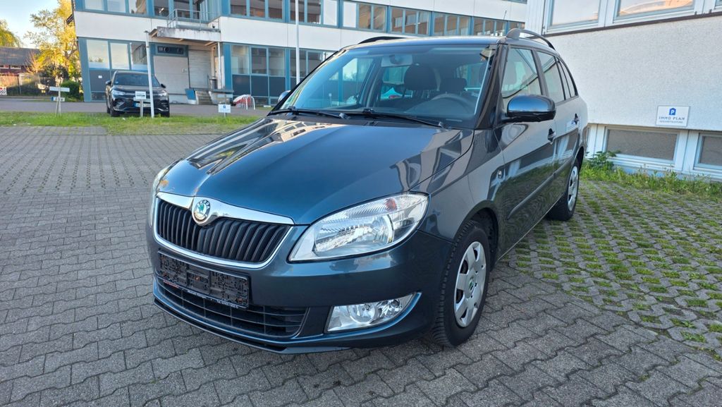 Skoda Fabia 180.000 km 1.690 &euro; Fellbach 70736