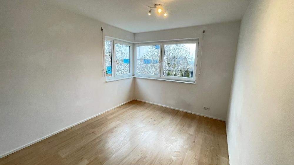 Doppelhaushälfte Holzgerlingen - 6 Zimmer, 160 m&sup2;, 3.633&euro; | Angebot:25800085