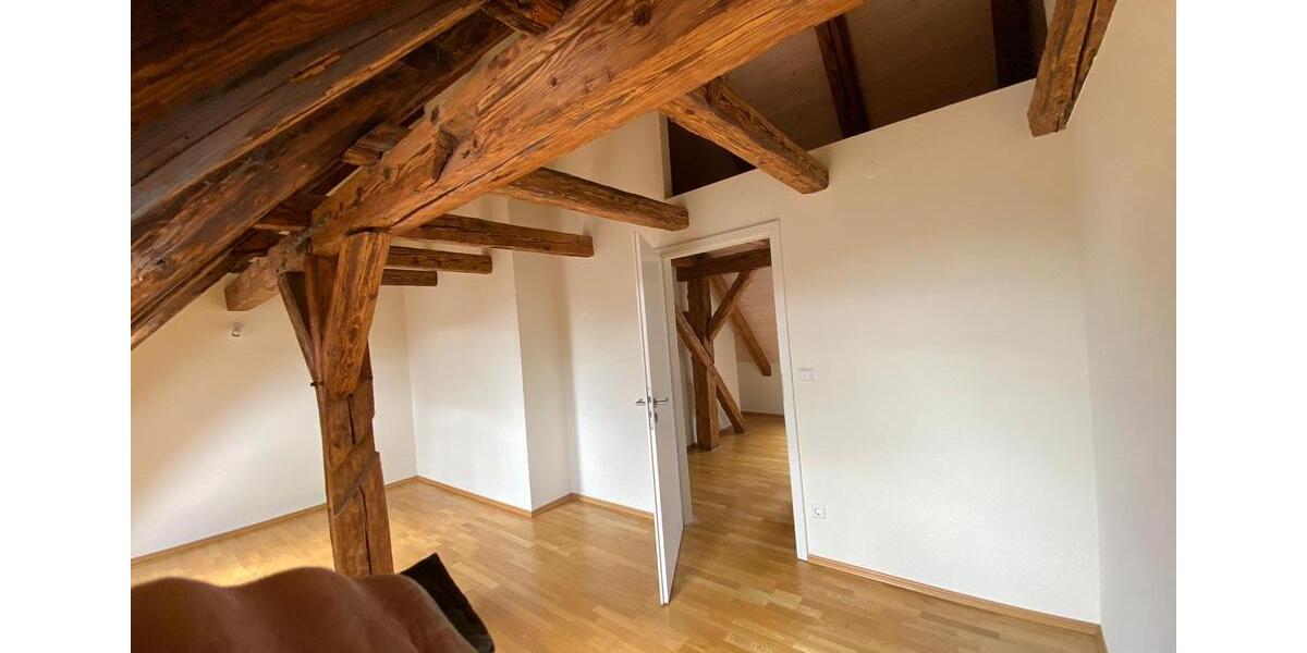 Maisonettenwohnung Fellbach - 5 Zimmer, 130 m&sup2;, 1.450&euro; | Angebot:25917315